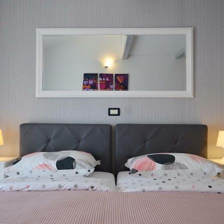 Guesthouse Mila ロヴィニ エクステリア 写真